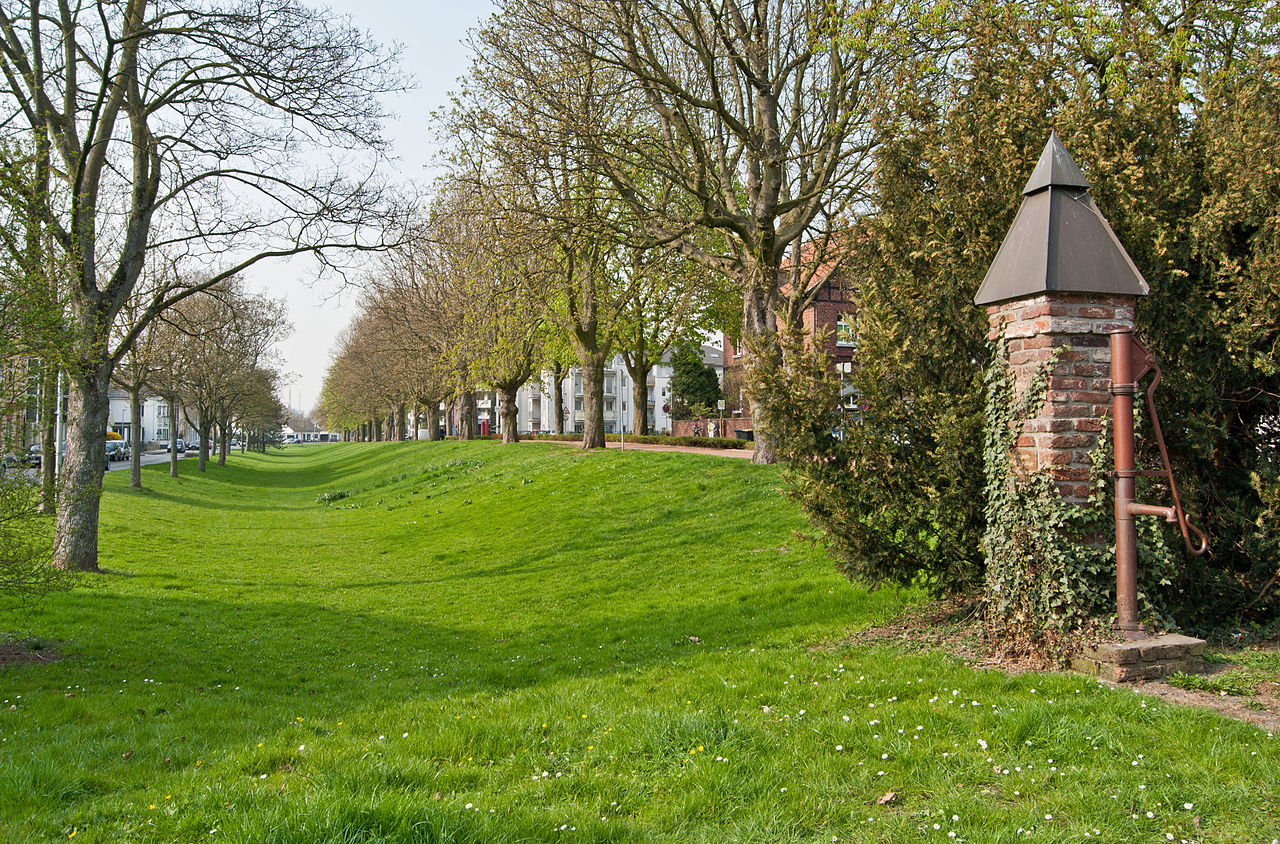 Rheintor Rheinberg – historisches Stadttor am Niederrhein als Hochzeitskulisse